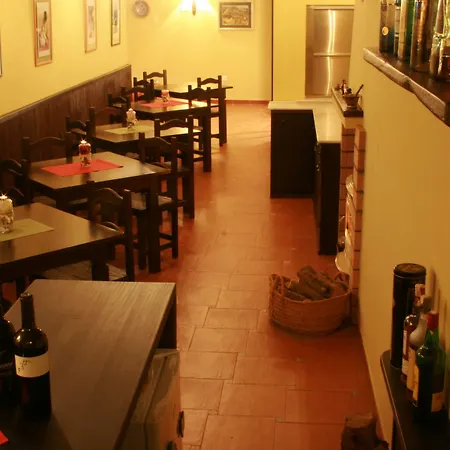 Hotel De Quijada 3*