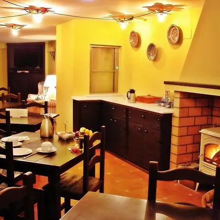 Hotel Posada De Quijada