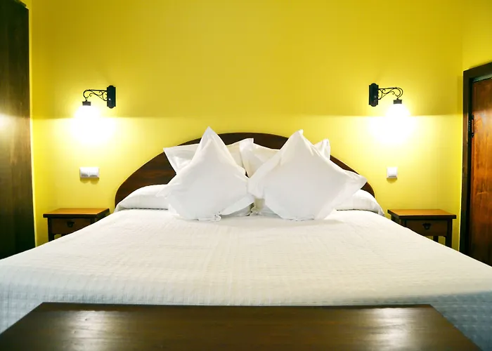 Hotel De Quijada 3*