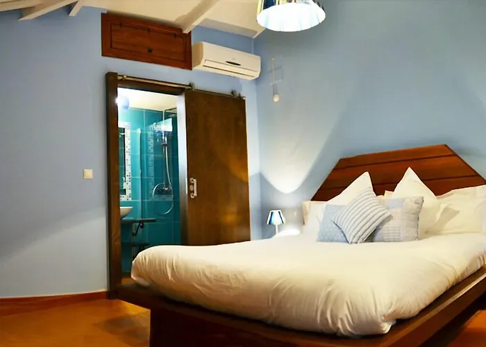 Hotel De Quijada 3*